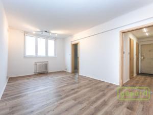 Pronájem bytu 3+1, Praha - Modřany, U zastávky, 60 m2