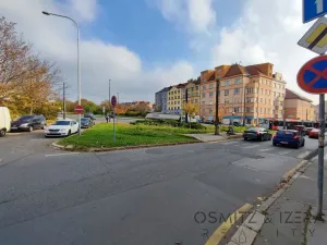 Pronájem komerčního pozemku, Praha, 148 m2