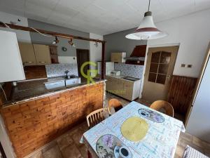 Prodej rodinného domu, Záryby, 190 m2
