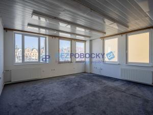 Pronájem kanceláře, Havlíčkův Brod, Havlíčkovo náměstí, 1200 m2