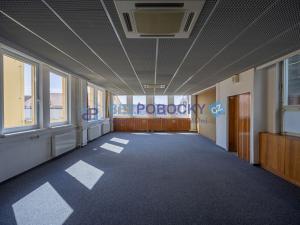 Pronájem kanceláře, Havlíčkův Brod, Havlíčkovo náměstí, 1200 m2
