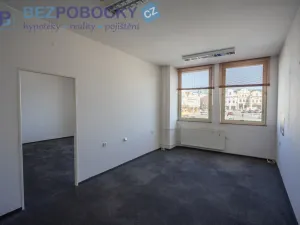 Pronájem kanceláře, Havlíčkův Brod, Havlíčkovo náměstí, 1200 m2