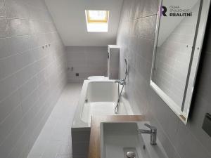 Pronájem bytu 2+kk, Karlovy Vary - Rybáře, Nákladní, 53 m2