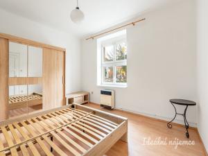 Pronájem bytu 2+kk, Praha - Braník, Jiskrova, 41 m2