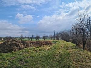 Prodej pozemku pro bydlení, Břežany, 1461 m2