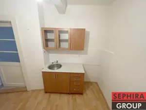 Pronájem bytu 1+kk, Praha - Libeň, Sokolovská, 31 m2