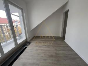 Pronájem bytu 2+kk, Praha - Vršovice, Černomořská, 73 m2