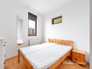 Pronájem bytu 3+kk, Praha - Záběhlice, Na Slatince, 57 m2