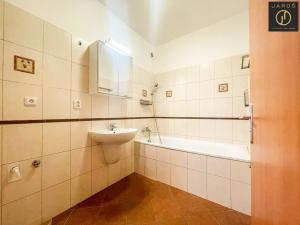 Pronájem bytu 3+kk, Praha - Záběhlice, Záběhlická, 74 m2