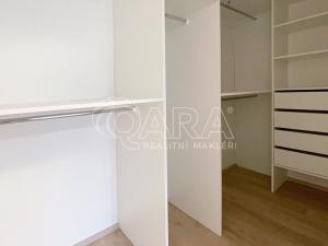 Pronájem bytu 2+kk, Praha - Žižkov, Šrámkové, 68 m2