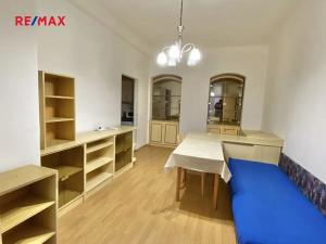 Pronájem bytu 2+kk, Praha - Bubeneč, Národní obrany, 42 m2