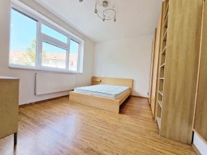 Pronájem bytu 4+1, Roztoky, Lidická, 98 m2