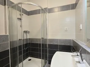 Pronájem bytu 1+kk, Kladno, Jaroslava Holečka, 32 m2