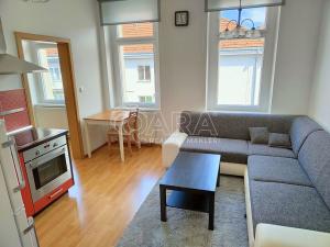 Pronájem bytu 2+kk, Praha - Libeň, Na Dědince, 40 m2