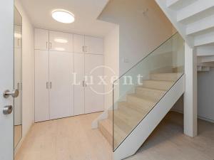 Pronájem bytu 3+kk, Praha - Smíchov, Holečkova, 132 m2