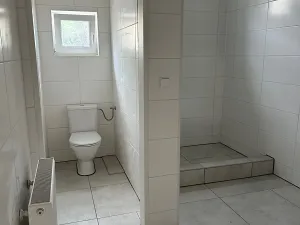 Pronájem skladu, Nový Knín, 370 m2