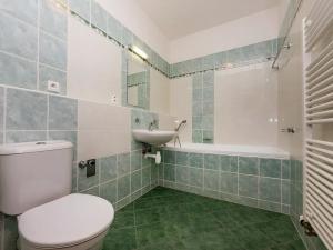 Prodej bytu 1+kk, Praha - Kyje, Sicherova, 32 m2