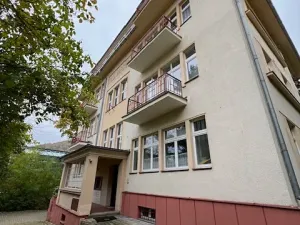 Prodej bytu 2+kk, Karlovy Vary, Poděbradská, 80 m2