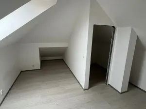 Prodej bytu 3+kk, Králův Dvůr, Na Vyhlídce, 84 m2