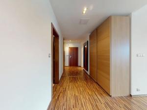 Prodej bytu 4+kk, Karlovy Vary, Pražská silnice, 152 m2