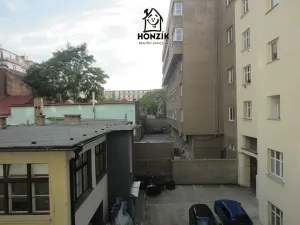 Pronájem bytu 1+kk, Praha - Holešovice, Komunardů, 37 m2