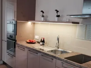 Pronájem bytu 2+kk, Praha - Smíchov, Kroftova, 49 m2