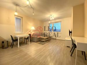 Pronájem bytu 2+kk, Praha - Vysočany, Strnadových, 60 m2