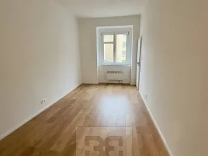 Pronájem bytu 2+kk, Praha - Smíchov, Křížová, 53 m2