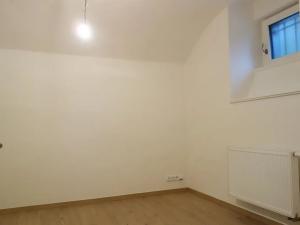 Pronájem bytu 2+kk, Praha - Zbraslav, U klubovny, 45 m2