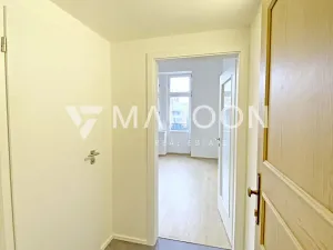 Pronájem bytu 1+kk, Praha - Smíchov, Strakonická, 33 m2