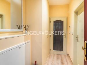 Pronájem bytu 1+kk, Praha - Vinohrady, Máchova, 40 m2