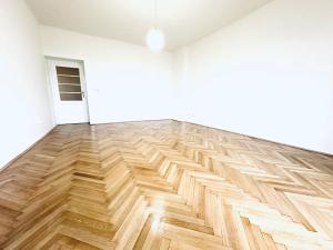 Pronájem bytu 3+kk, Praha - Žižkov, Fibichova, 90 m2