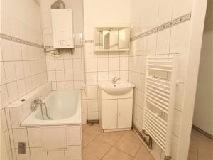 Prodej bytu 2+kk, Cheb, 17. listopadu, 34 m2