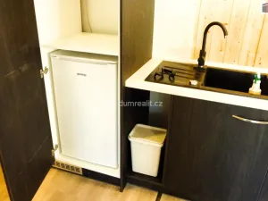 Prodej garáže, Pernštejnské Jestřabí - Maňová, 36 m2