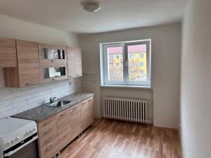 Pronájem bytu 3+1, Chomutov, Pionýrů, 74 m2