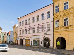 Pronájem bytu 1+1, Jindřichův Hradec - Jindřichův Hradec I, nám. Míru, 28 m2