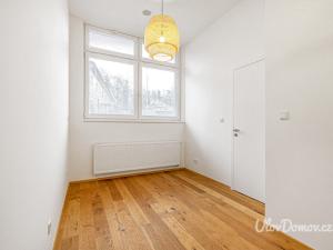 Prodej bytu 2+kk, Praha - Vinohrady, Perucká, 36 m2