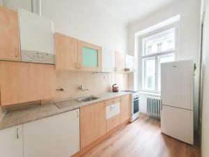 Pronájem bytu 3+kk, Praha - Vinohrady, Rumunská, 57 m2