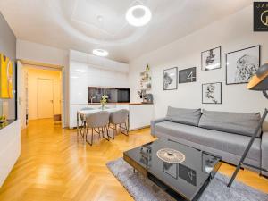 Pronájem bytu 2+kk, Praha - Nové Město, Dittrichova, 51 m2