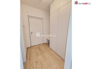 Pronájem bytu 1+kk, Praha - Kbely, Sedlářova, 36 m2