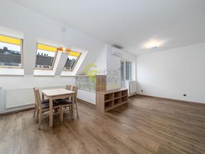 Pronájem bytu 3+kk, Praha - Kbely, Herlíkovická, 77 m2