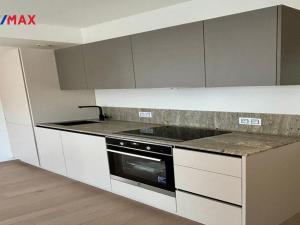Prodej bytu 2+kk, Praha - Libeň, Kotlaska, 69 m2
