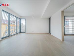Prodej bytu 2+kk, Praha - Libeň, Kotlaska, 69 m2