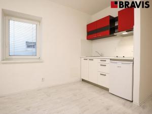 Pronájem bytu 1+kk, Brno - Trnitá, Křenová, 27 m2