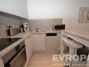 Pronájem bytu 2+kk, Praha - Uhříněves, Oty Bubeníčka, 50 m2