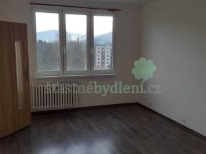 Pronájem bytu 2+1, Děčín - Děčín VI-Letná, 72 m2