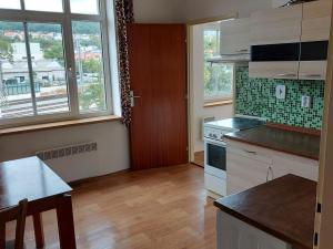 Pronájem bytu 3+kk, Praha - Radotín, Věštínská, 80 m2