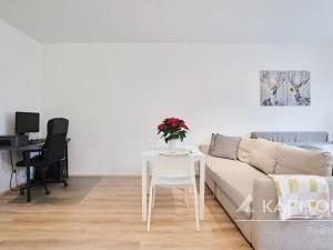 Prodej bytu 1+kk, Praha - Letňany, Škrábkových, 45 m2