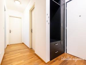 Pronájem bytu 3+kk, Praha - Karlín, Šaldova, 68 m2