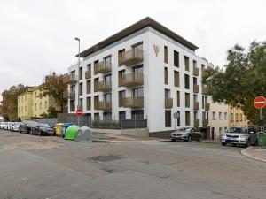 Pronájem bytu 2+kk, Praha - Žižkov, V domově, 49 m2